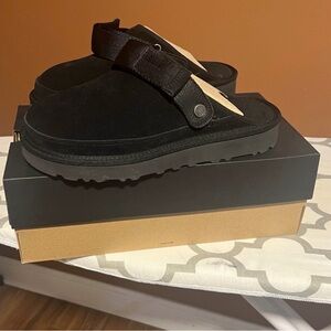 UGG Black Mans Clogs